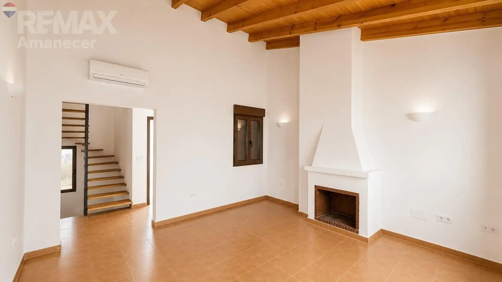 Sala d'estar de Casa adosada en venda en Relleu amb Aire condicionat, Calefacció i Jardí privat