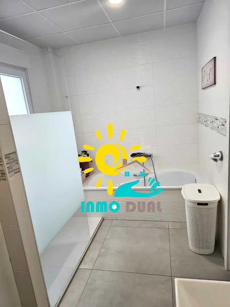 Bathroom of Apartments for sale in Badajoz  with Air Conditioner and Storage room