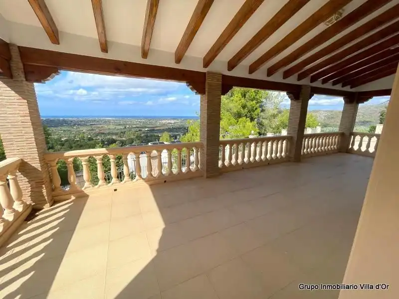 House with garden for sale in Pedreguer