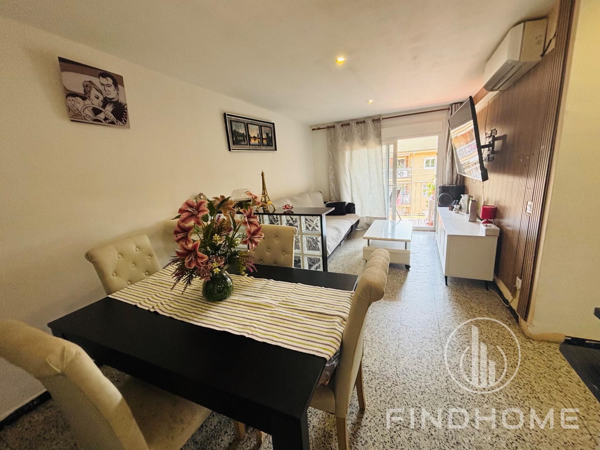 Living room of Flat for sale in Olot  with Air Conditioner and Heating