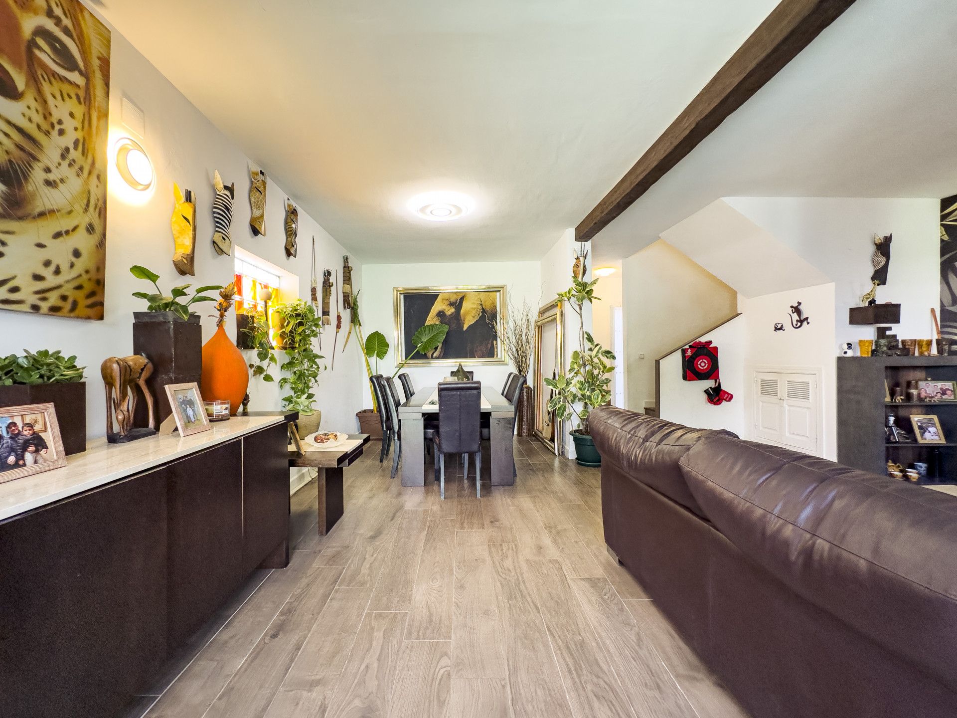 Sala d'estar de Casa adosada en venda en Estepona amb Terrassa, Piscina i Moblat