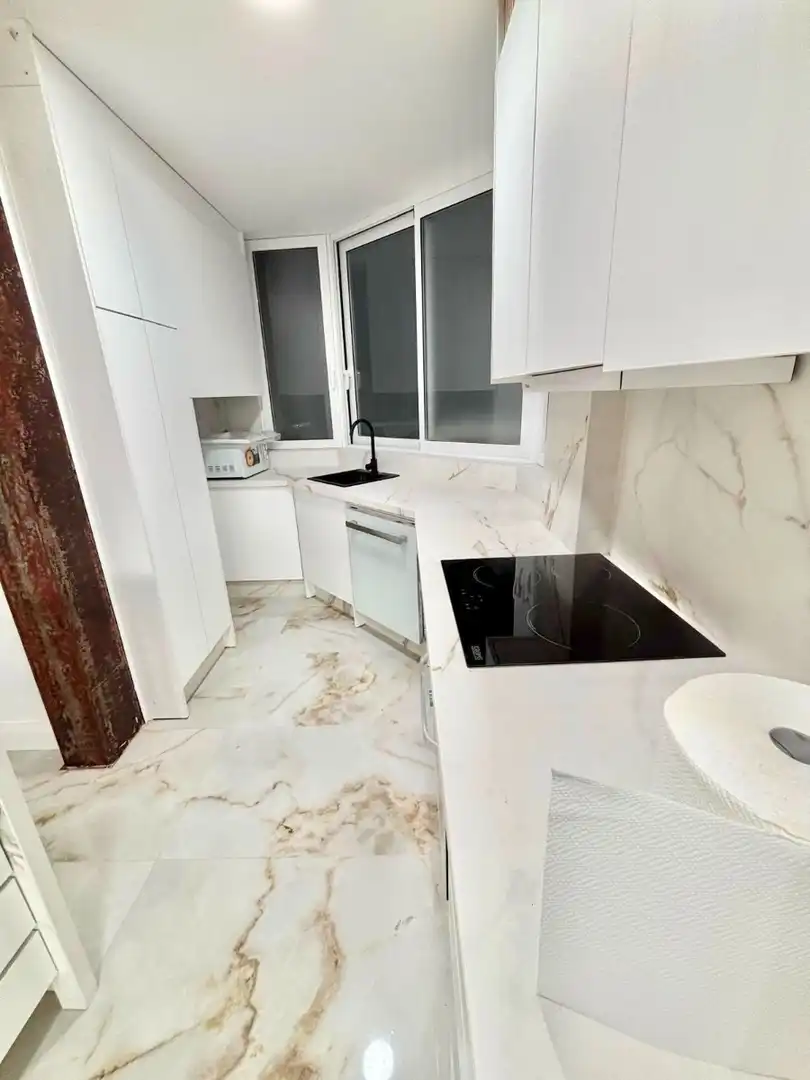 Cuina de Apartament de lloguer en Murcia amb Aire condicionat, Moblat i Rentadora