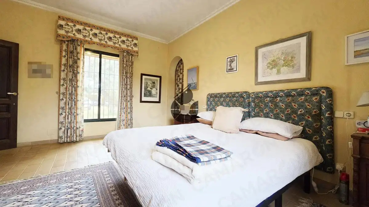 Habitación de Finca rústica en venta en Almensilla con Aire acondicionado y Jardín privado