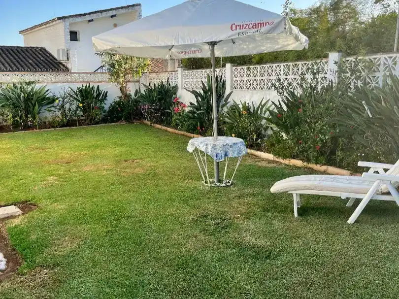 Jardí de Casa o xalet en venda en Marbella amb Aire condicionat