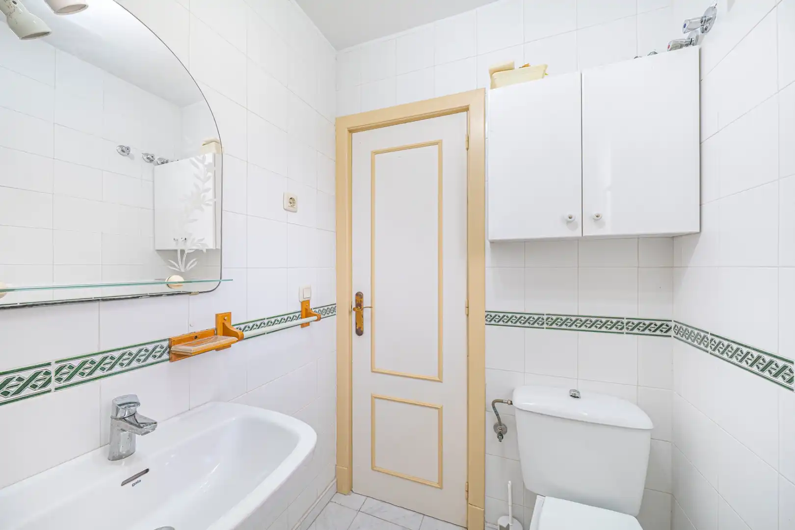 Baño de Ático en venta en Torrevieja con Jardín privado, Terraza y Trastero