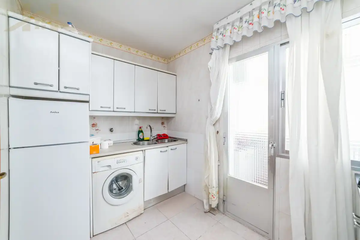 Kitchen of Flat for sale in Pinto  with Air Conditioner, Heating and Terrace