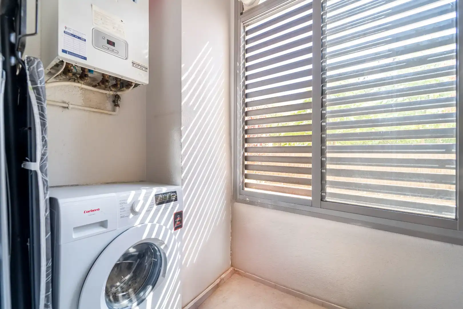 Balcony of Flat for sale in Sur - PAU 4