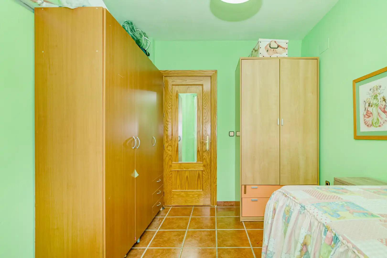 Habitación de Casa o chalet en venta en La Zubia con Aire acondicionado, Calefacción y Jardín privado