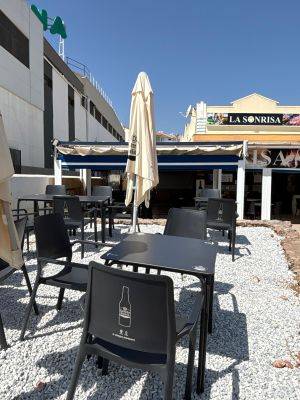 Local comercial en Venta en Calle hierbabuena en Manantiales - Lagar - Cortijo