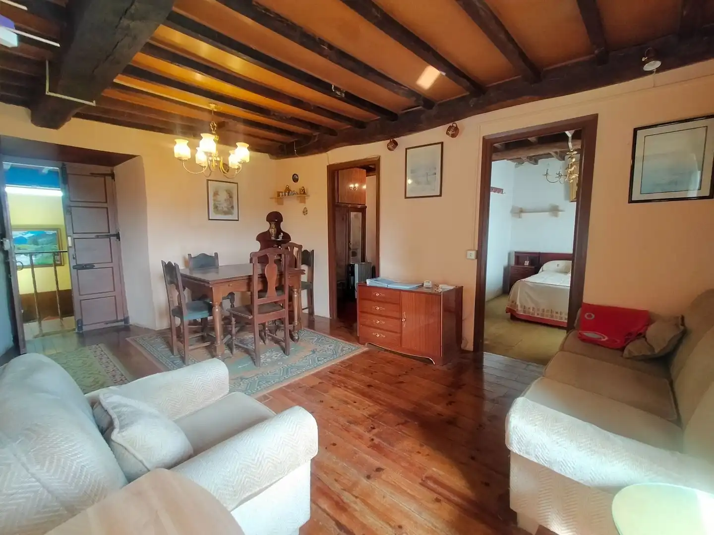 Sala d'estar de Finca rústica en venda en Cudillero amb Jardí privat, Terrassa i Traster