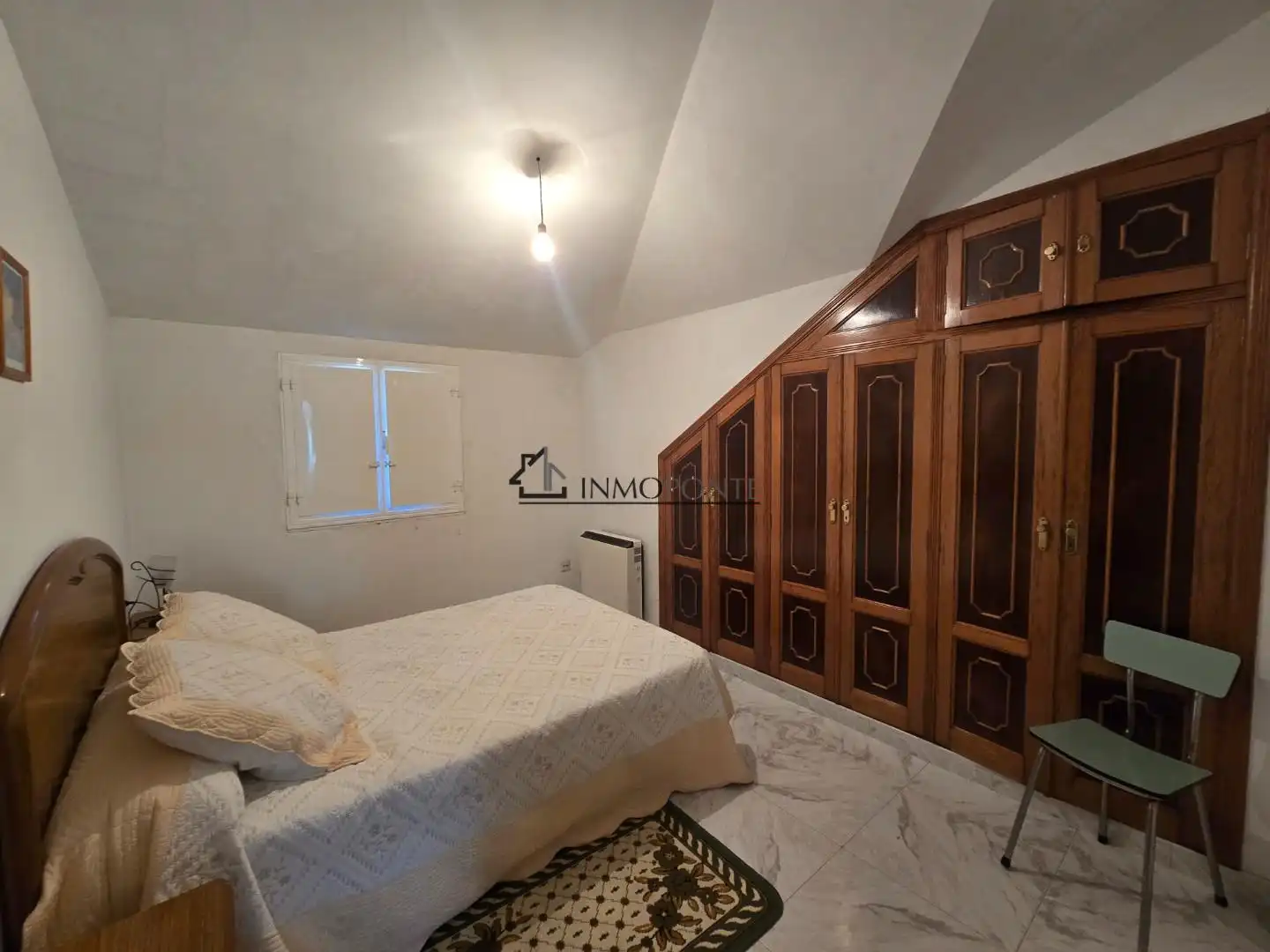Dormitori de Casa o xalet en venda en Cerdedo amb Jardí privat