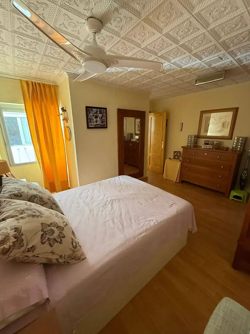 Dormitori de Apartament en venda en San Pedro del Pinatar amb Aire condicionat, Terrassa i Moblat