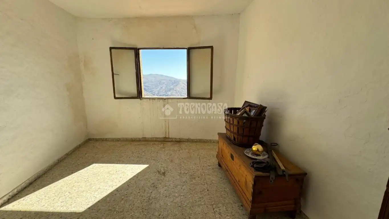 Sala de estar de Finca rústica en venta en Albondón con Calefacción