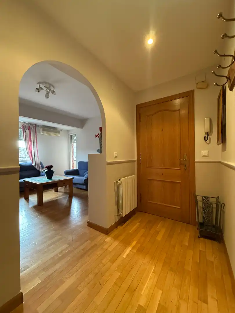 Flat for sale in Plasencia  with Air Conditioner, Heating and Furnished