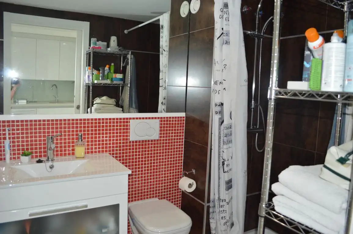 Bathroom of Lofts for rent in Valencia  with Air Conditioner, Heating and Parquet flooring