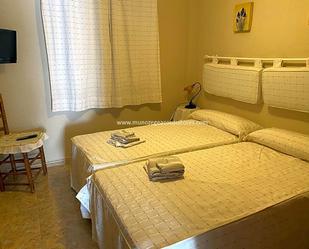Bedroom of Flat to rent in Fuengirola