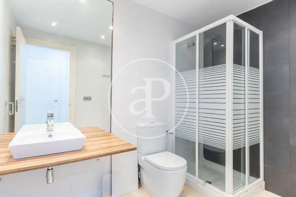 Bany de Casa adosada en venda en Oropesa del Mar / Orpesa amb Aire condicionat, Calefacció i Jardí privat
