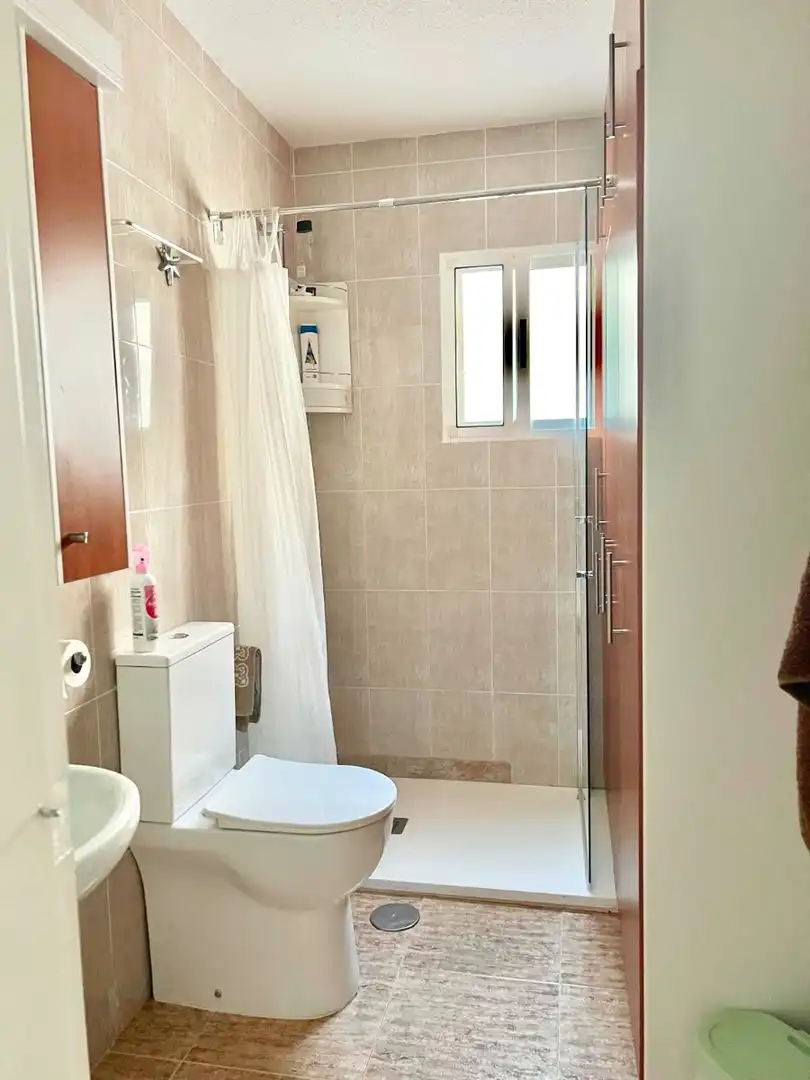 Baño de Apartamento de alquiler en Cartagena con Aire acondicionado, Amueblado y Lavadora