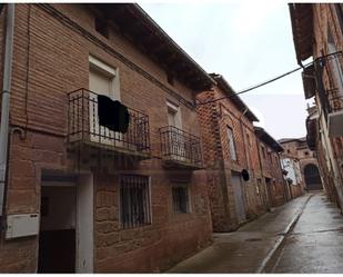 Vista exterior de Casa o xalet en venda en Santa Coloma amb Balcó