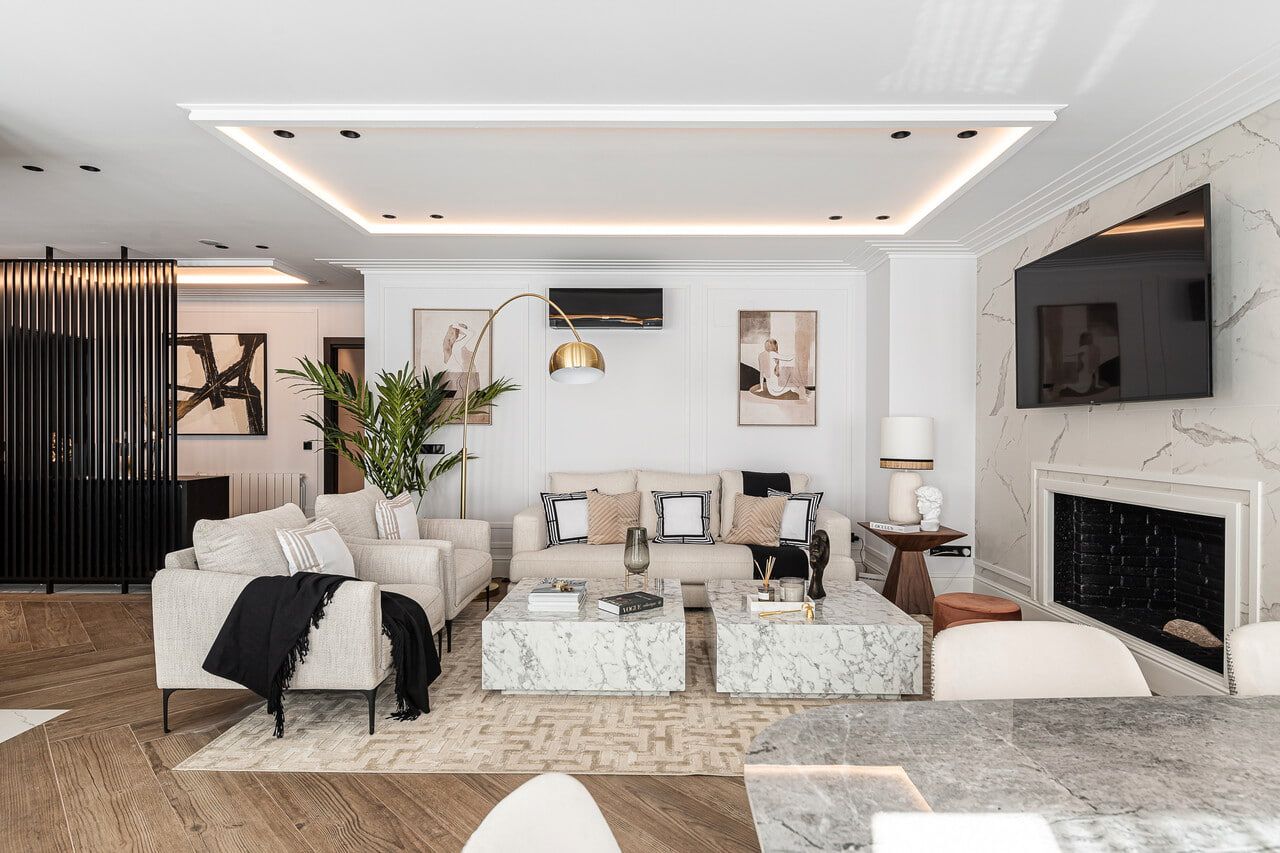Sala d'estar de Casa o xalet en venda en  Madrid Capital amb Aire condicionat, Calefacció i Jardí privat