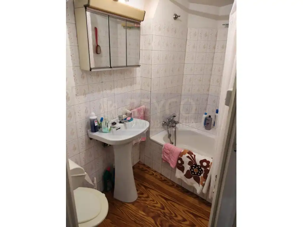 Bathroom of Houses for sale in Camprovín  with Private garden and Balcony
