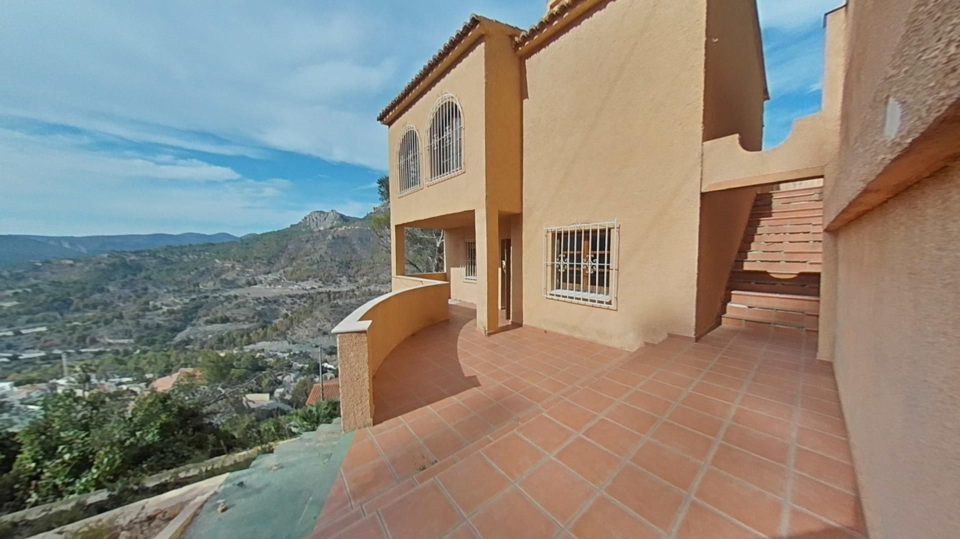 Vista exterior de Casa o xalet en venda en Calpe / Calp amb Jardí privat, Terrassa i Piscina