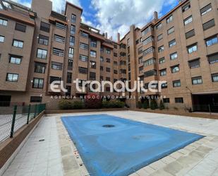 Vista exterior de Pis de lloguer en  Madrid Capital amb Aire condicionat, Traster i Piscina