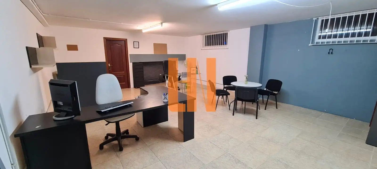 Büro zur Miete in Culleredo mit Möbliert