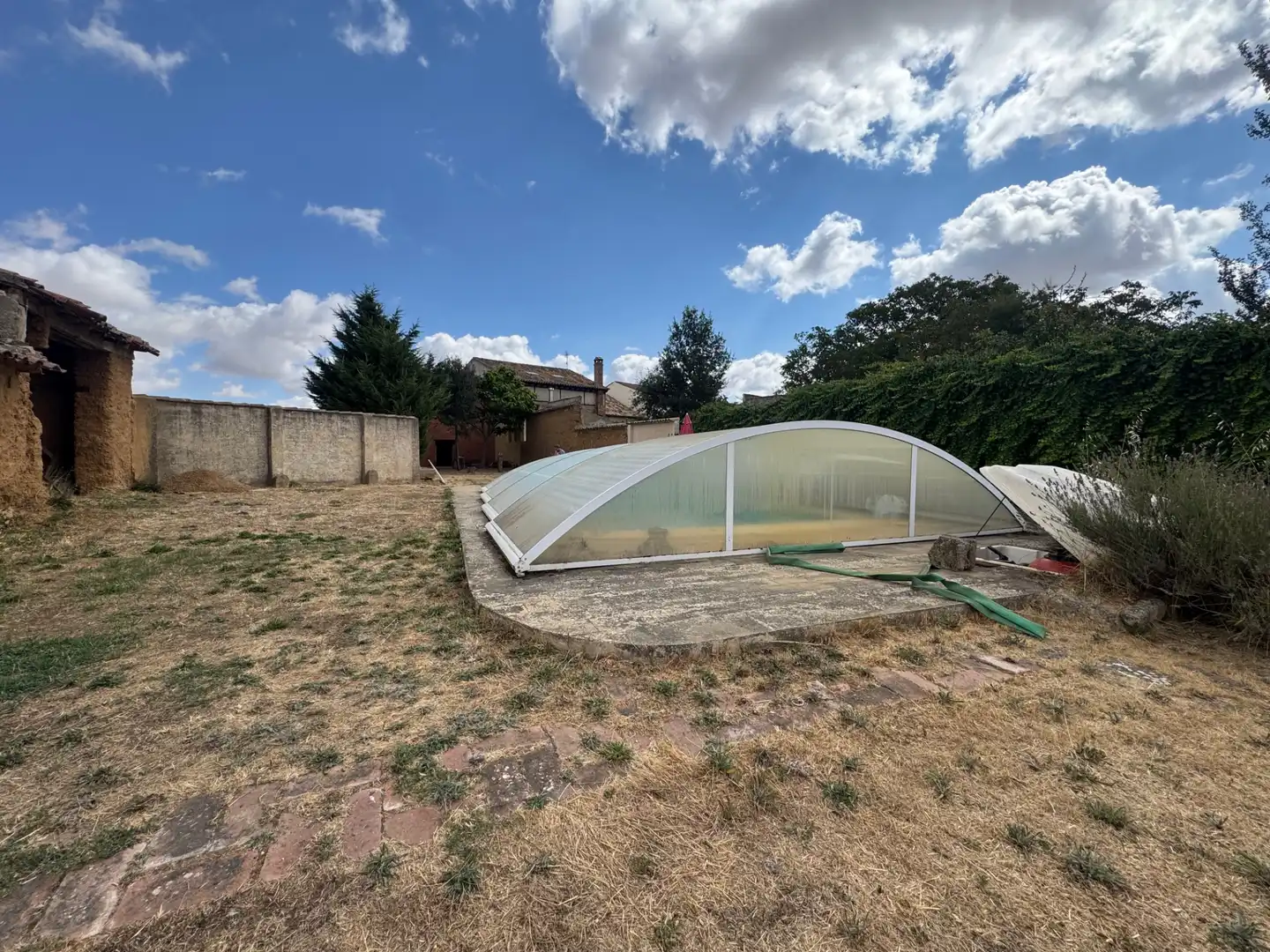 Finca rústica en venta en Osorno la Mayor con Jardín privado, Trastero y Piscina