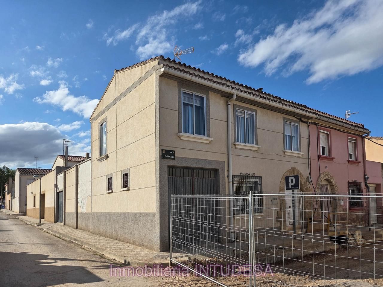 Vista exterior de Casa o chalet en venta en Tudela con Aire acondicionado, Calefacción y Terraza