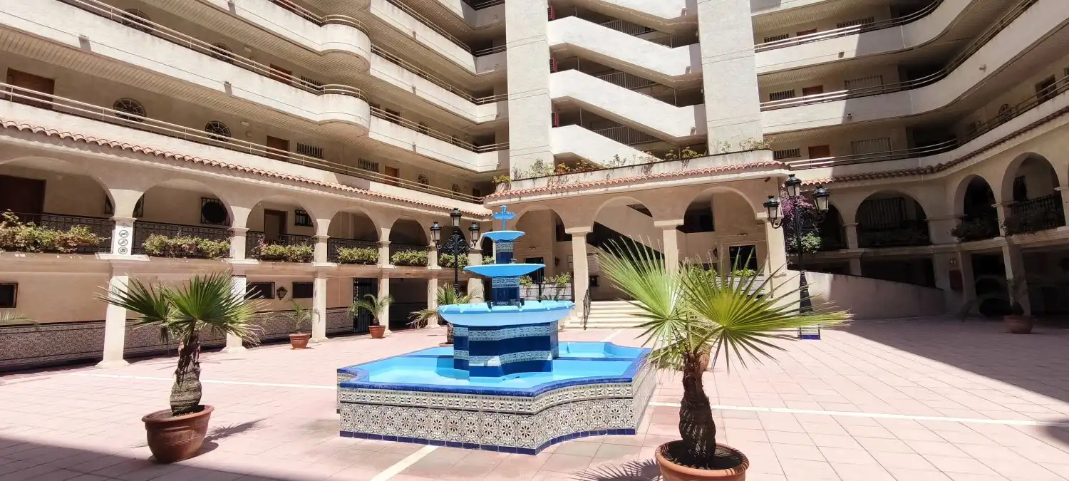 Außenansicht von Wohnungen zum Verkauf in Salou mit Heizung, Terrasse und Möbliert