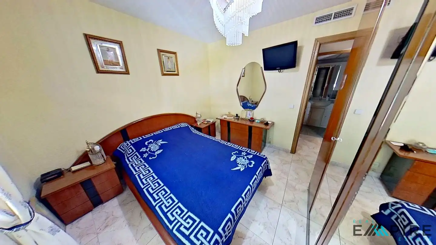 Bedroom of Flat for sale in Parla  with Air Conditioner, Heating and Terrace