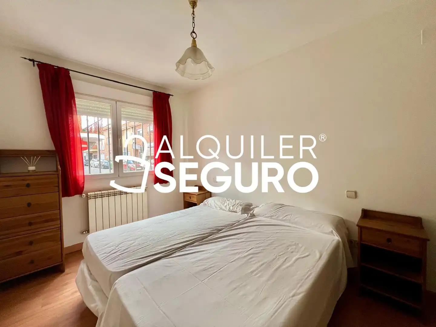 Bedroom of Flat for rent in Madrid  with Air Conditioner, Heating and Furnished