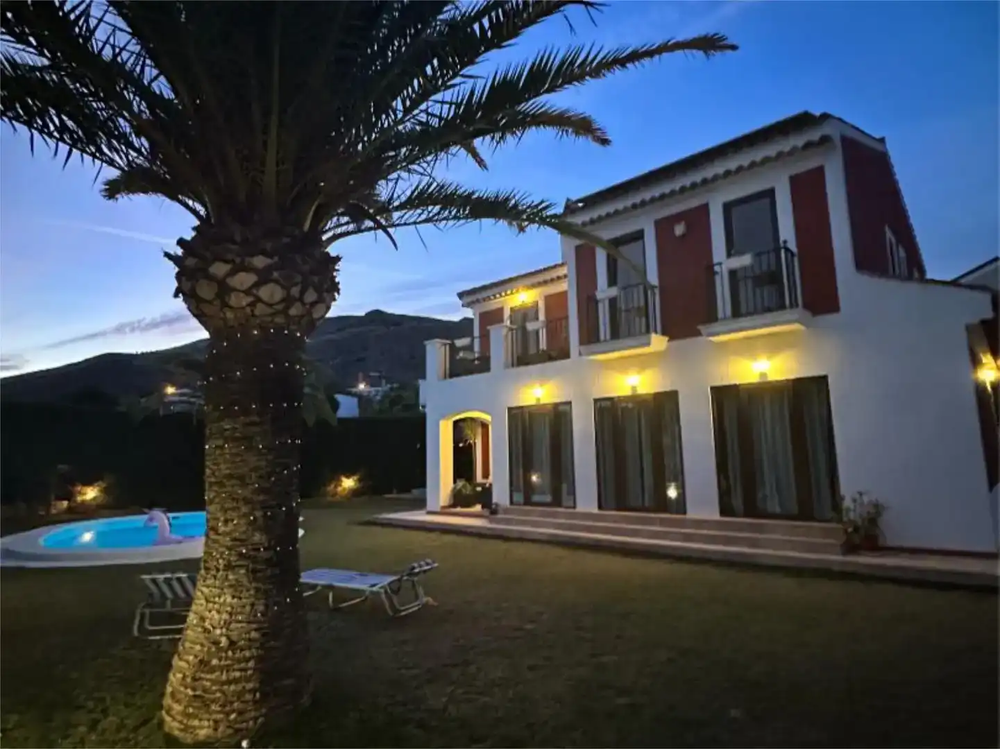 Vista exterior de Finca rústica en venda en Finestrat amb Aire condicionat, Piscina i Balcó