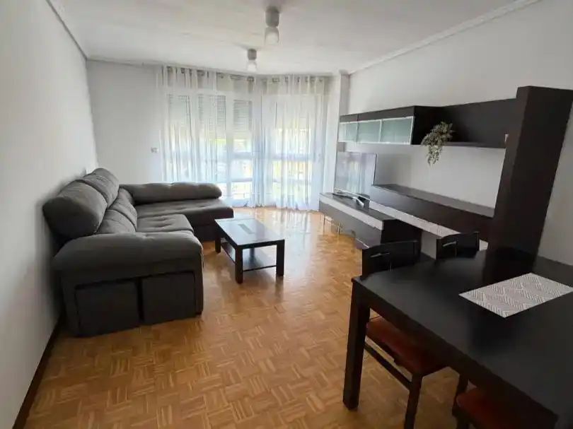 Living room of Flat for rent in Miranda de Ebro  with Heating, Terrace and Furnished
