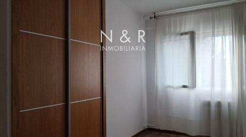 Foto 4 de Piso de alquiler en Ulpiano Villanueva, Campus Norte - San Caetano, Santiago de Compostela