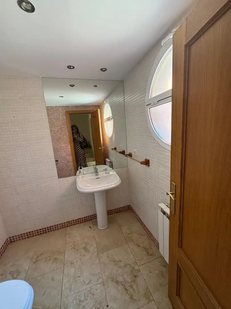 Baño de Casa adosada en venta en Arroyo de la Encomienda con Calefacción, Terraza y Trastero