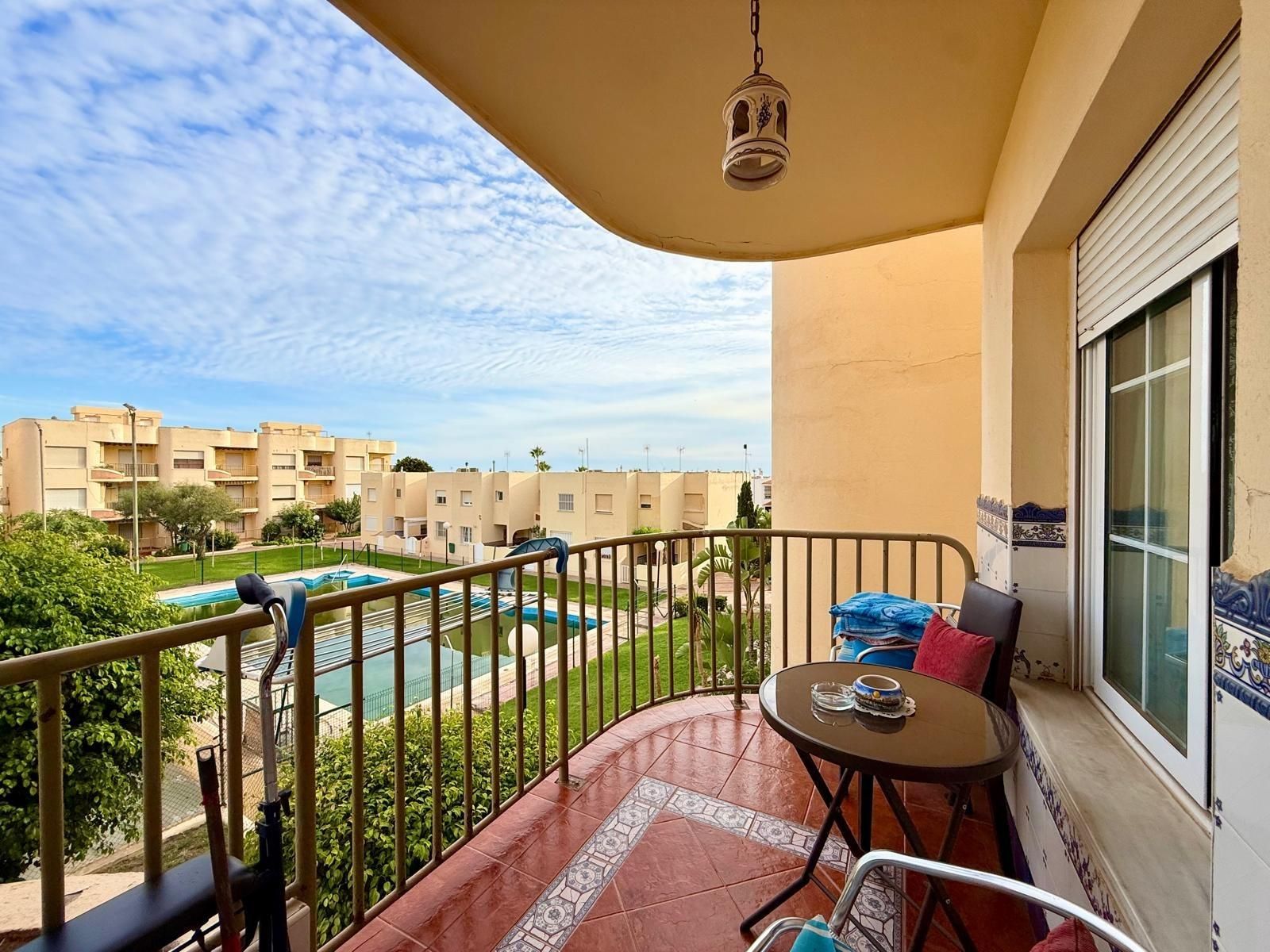 Terraza de Piso en venta en  Almería Capital con Aire acondicionado, Balcón y Piscina comunitaria