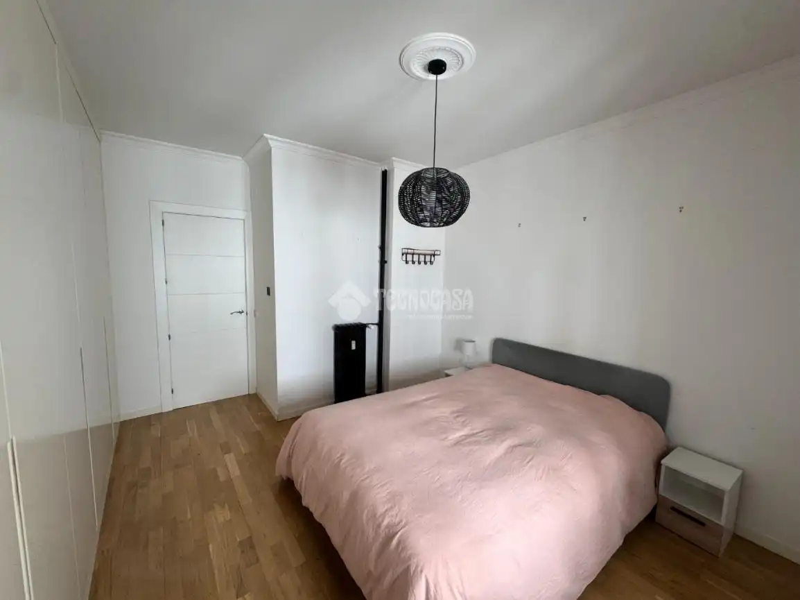Schlafzimmer von Wohnung zur Miete in Madrid mit Klimaanlage, Heizung und Parkett