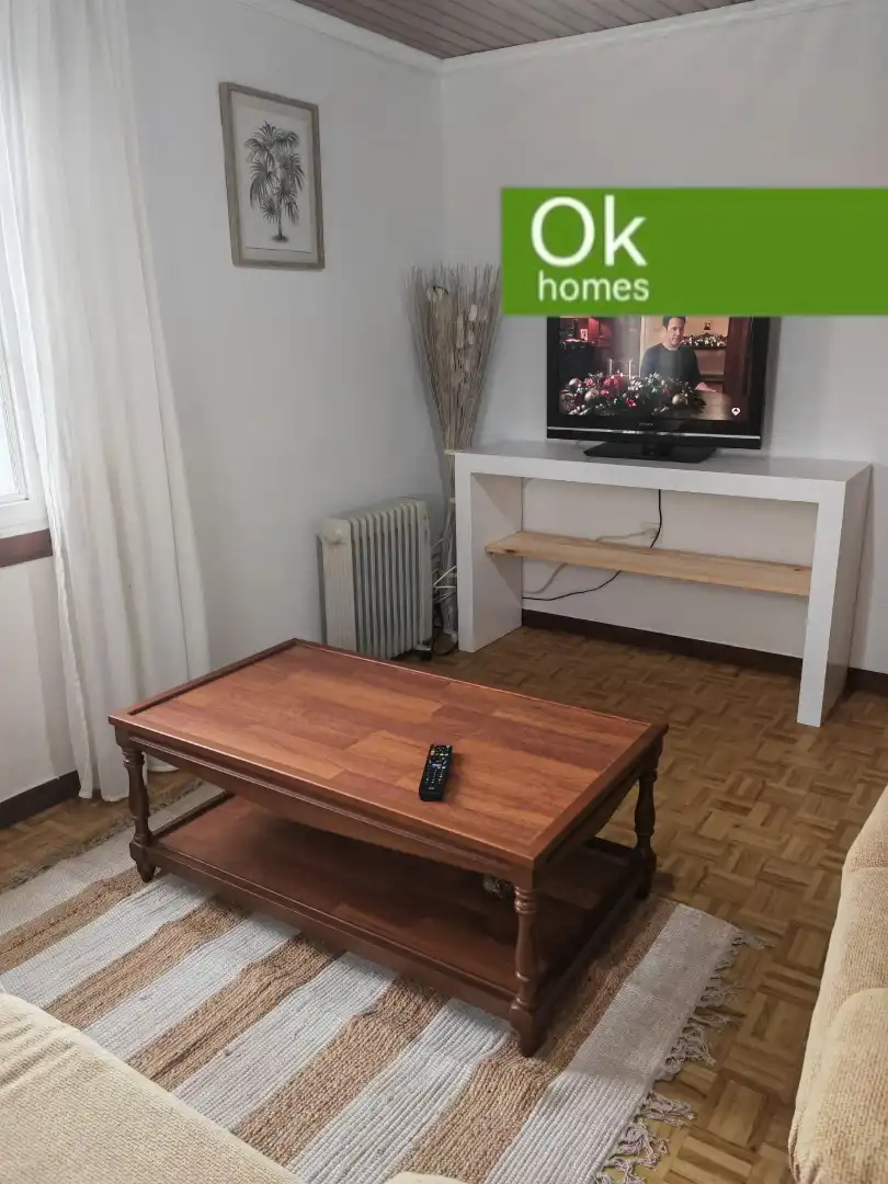 Sala de estar de Casa adosada de alquiler en Curtis con Calefacción, Trastero y Amueblado