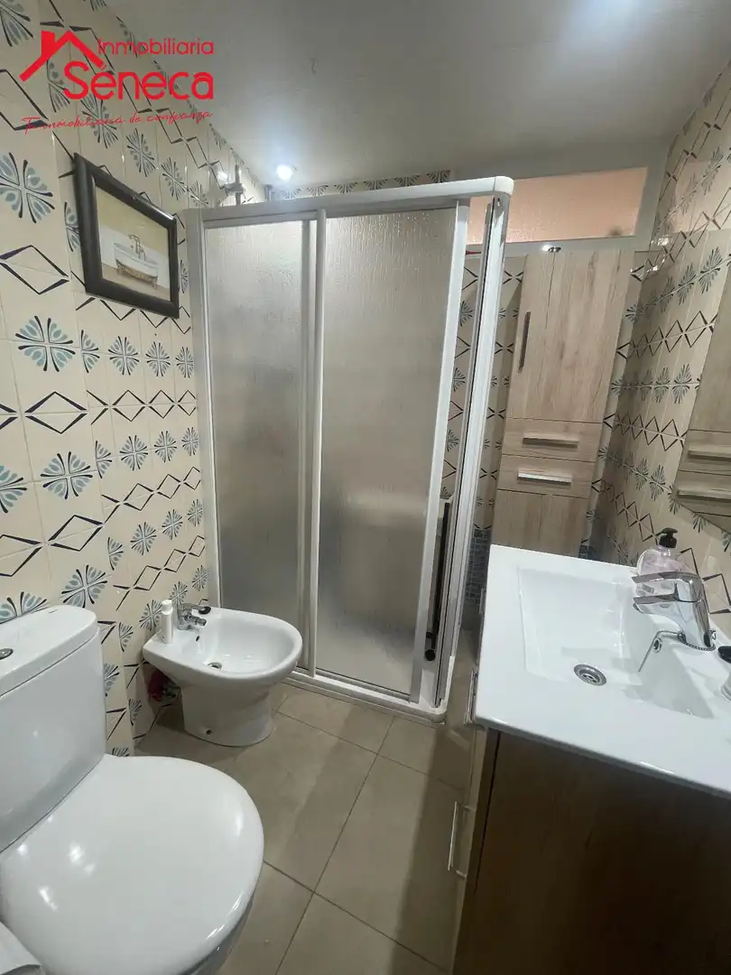 Bathroom of Flat for sale in Córdoba  with Heating, Storage room and Furnished