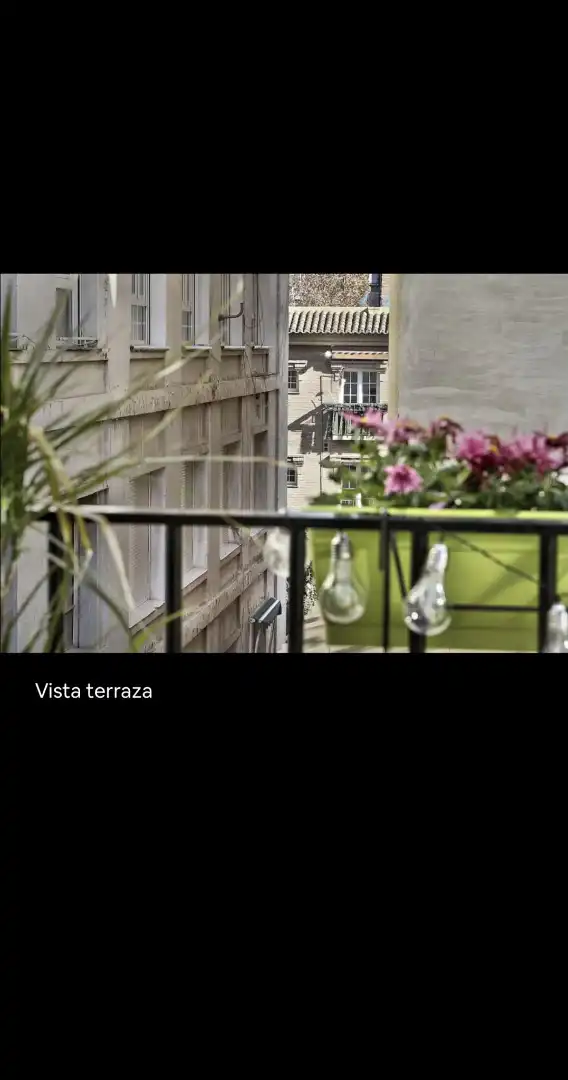 Außenansicht von Wohnung zur Miete in Granada mit Klimaanlage, Heizung und Terrasse