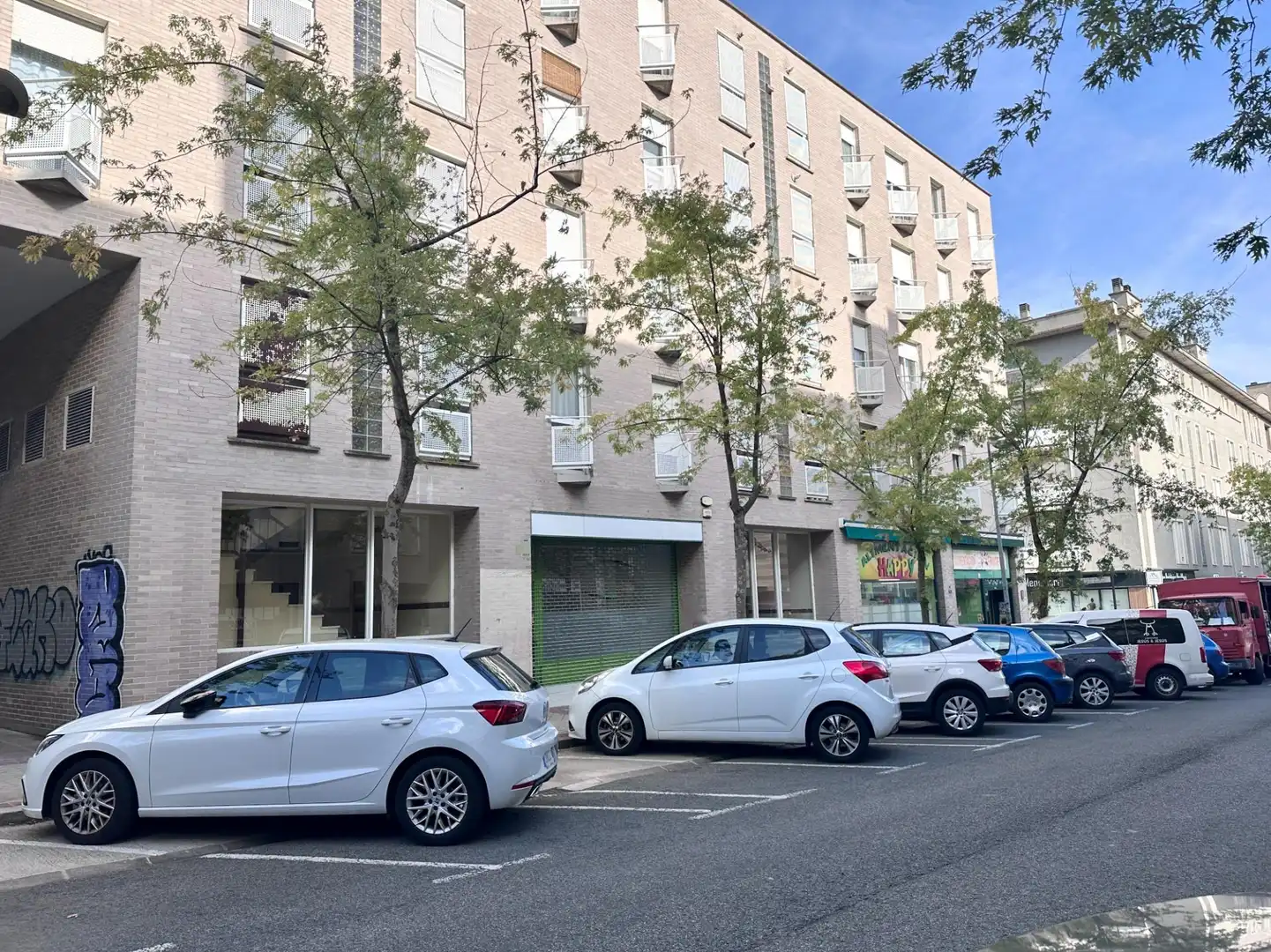 Außenansicht von Geschaftsraum zur Miete in  Pamplona / Iruña