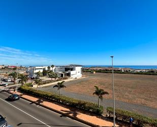 Vista exterior de Pis en venda en Ingenio amb Aire condicionat i Balcó