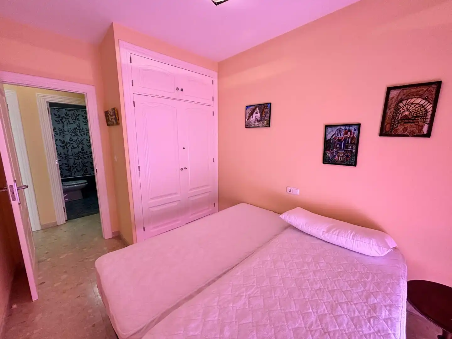 Habitación de Ático de alquiler en Motril con Aire acondicionado, Calefacción y Jardín privado