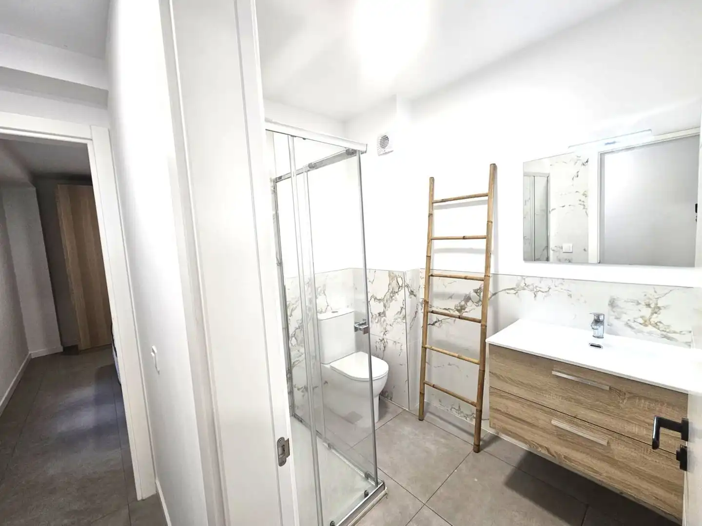 Baño de Piso en venta en Playa del Hombre - Taliarte - Salinetas