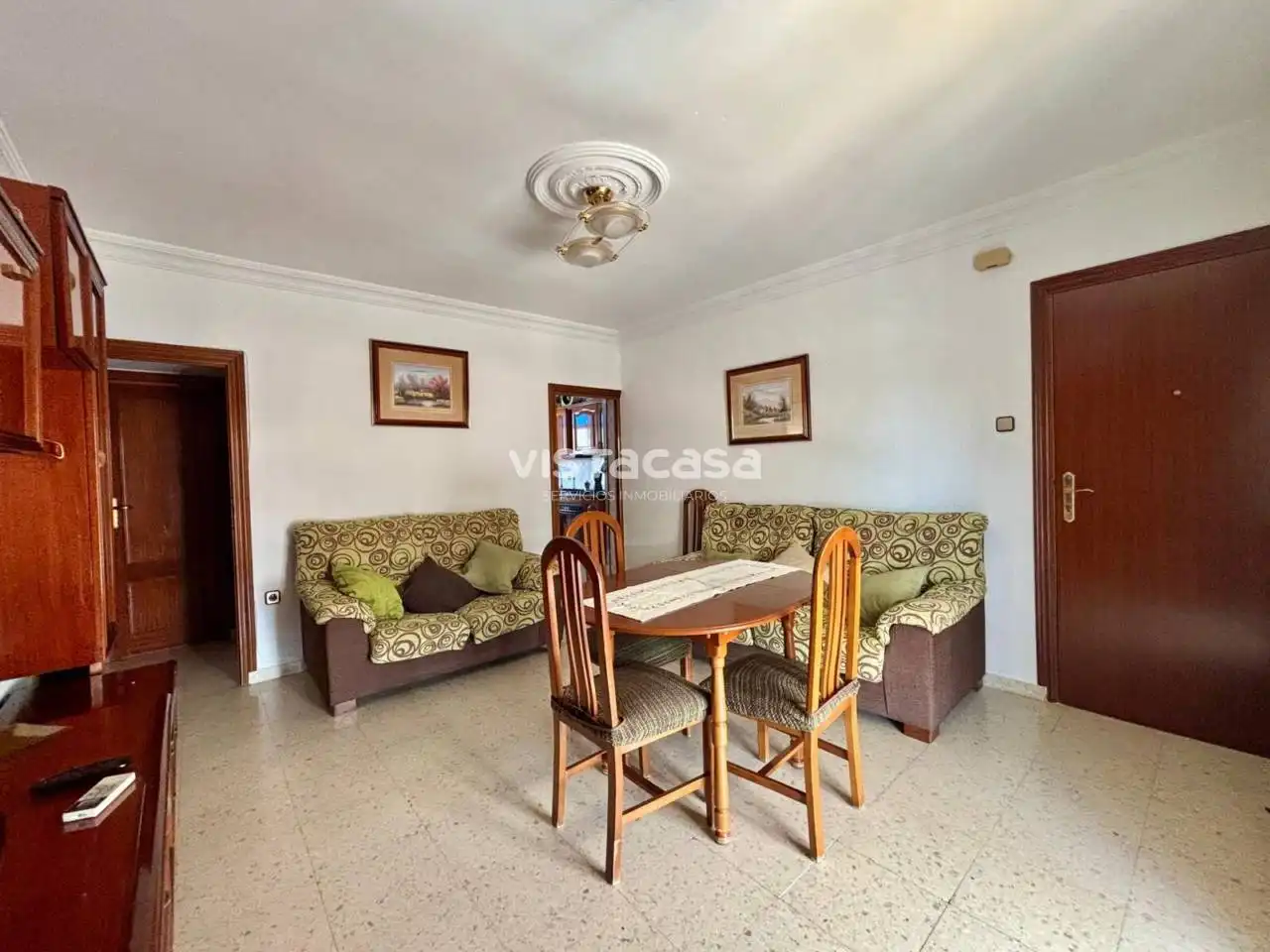 Sala de estar de Piso en venta en Alcalá de Guadaira con Aire acondicionado, Calefacción y Amueblado