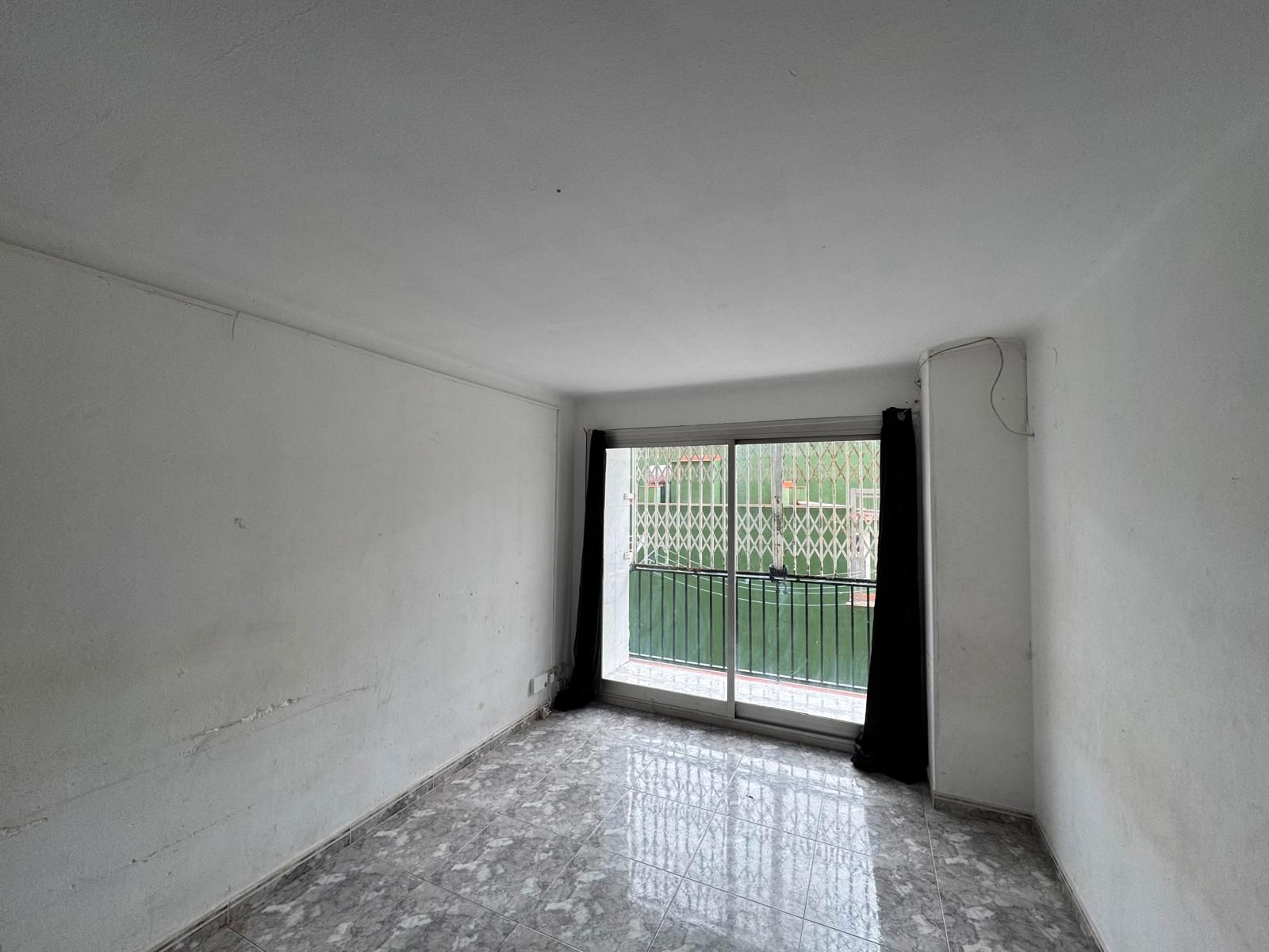 Flat for sale in Badalona  with Balcony and Alarm