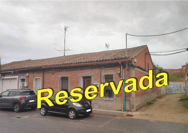 Casa-chalet en Venta en Calle Colón en Medina del Campo