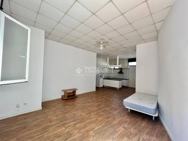 Piso en Alquiler en Caballería Española